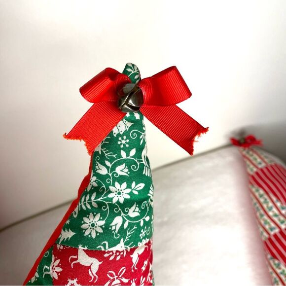 Christmas Tree Quilted Handmade Wall Hanging Decor Holiday Patchwork Pillows - Picture 6 of 14